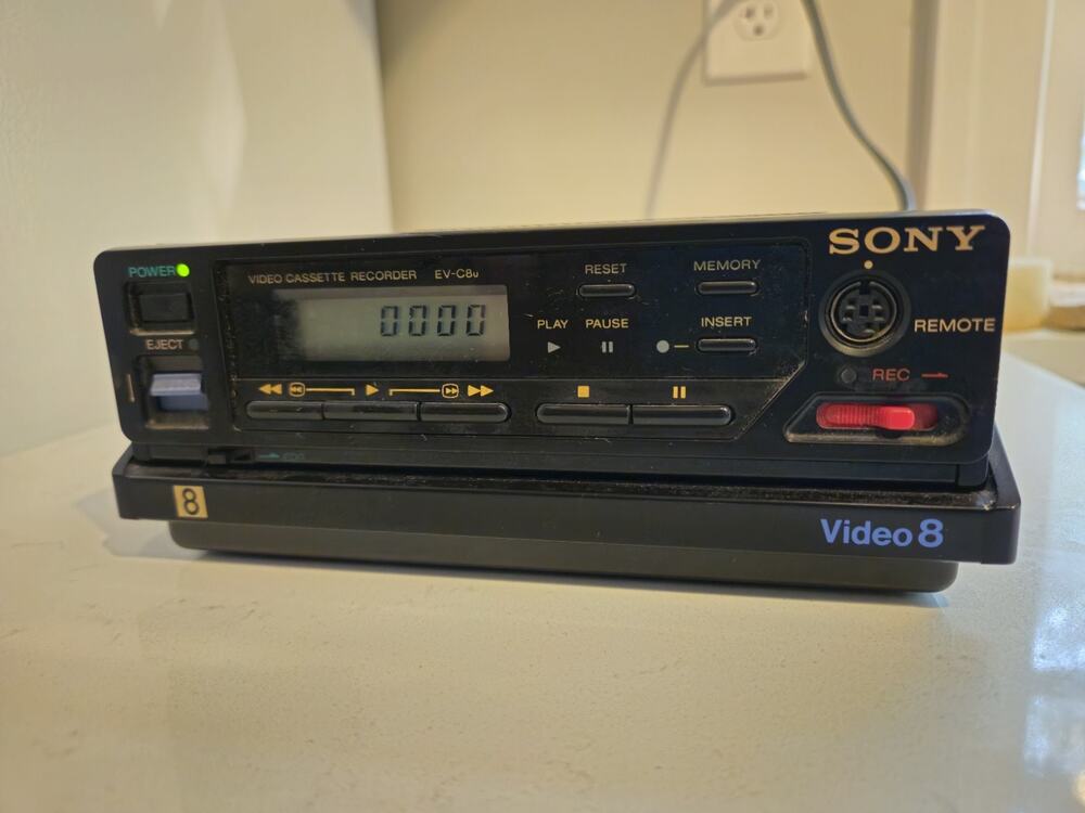 Sony EV-C8U Video 8 Cassette Recorder Player Deck Power On Untested